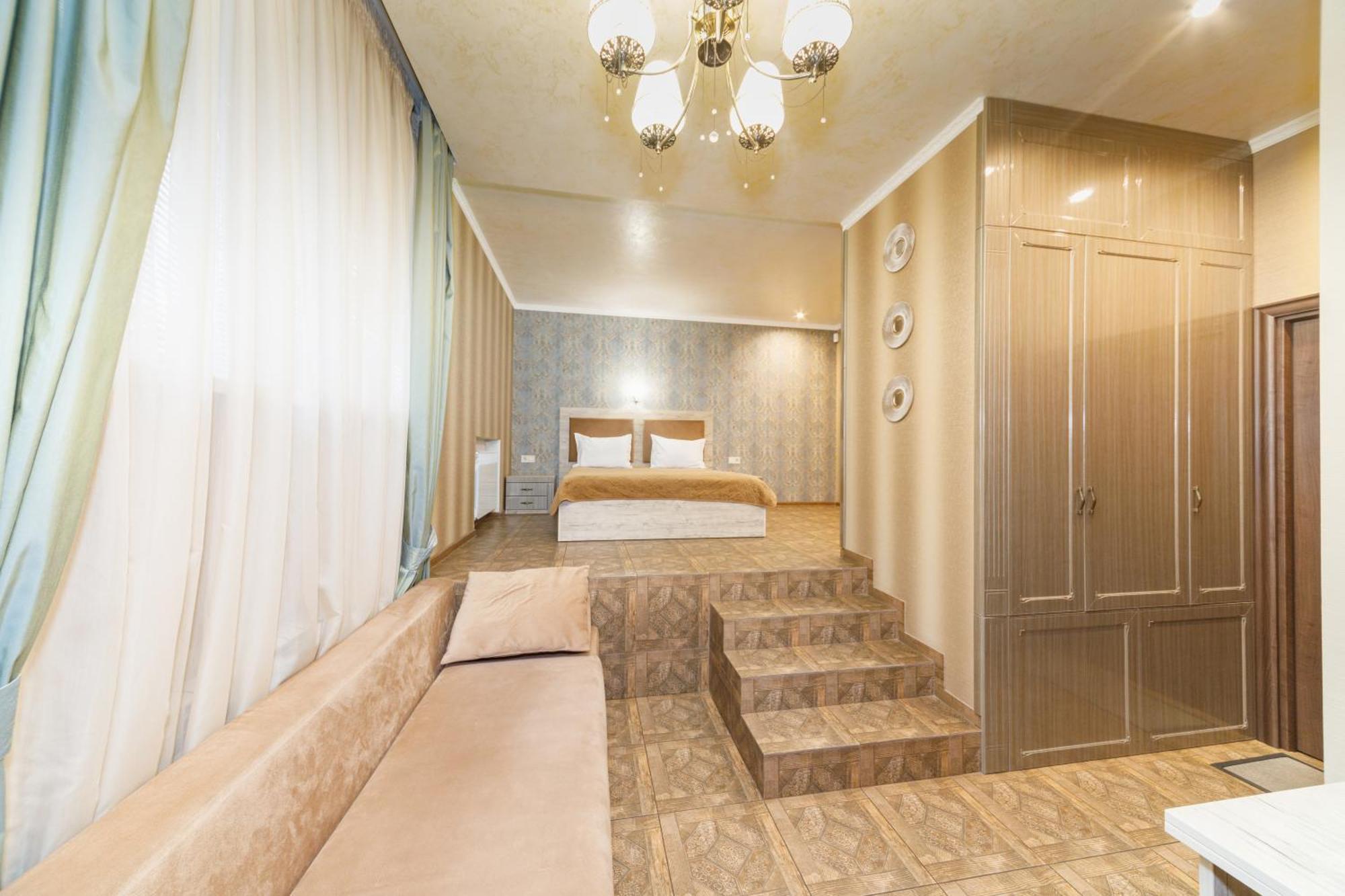 דנייפרופטרובסק L.O.Y Family Hotel מראה חיצוני תמונה