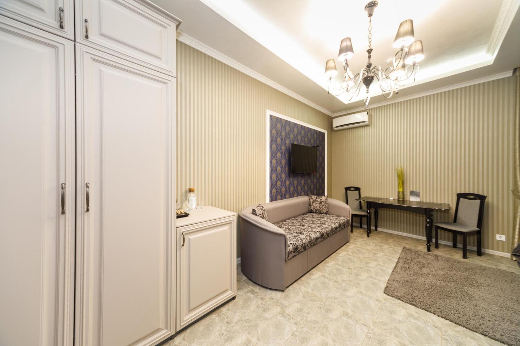 דנייפרופטרובסק L.O.Y Family Hotel מראה חיצוני תמונה