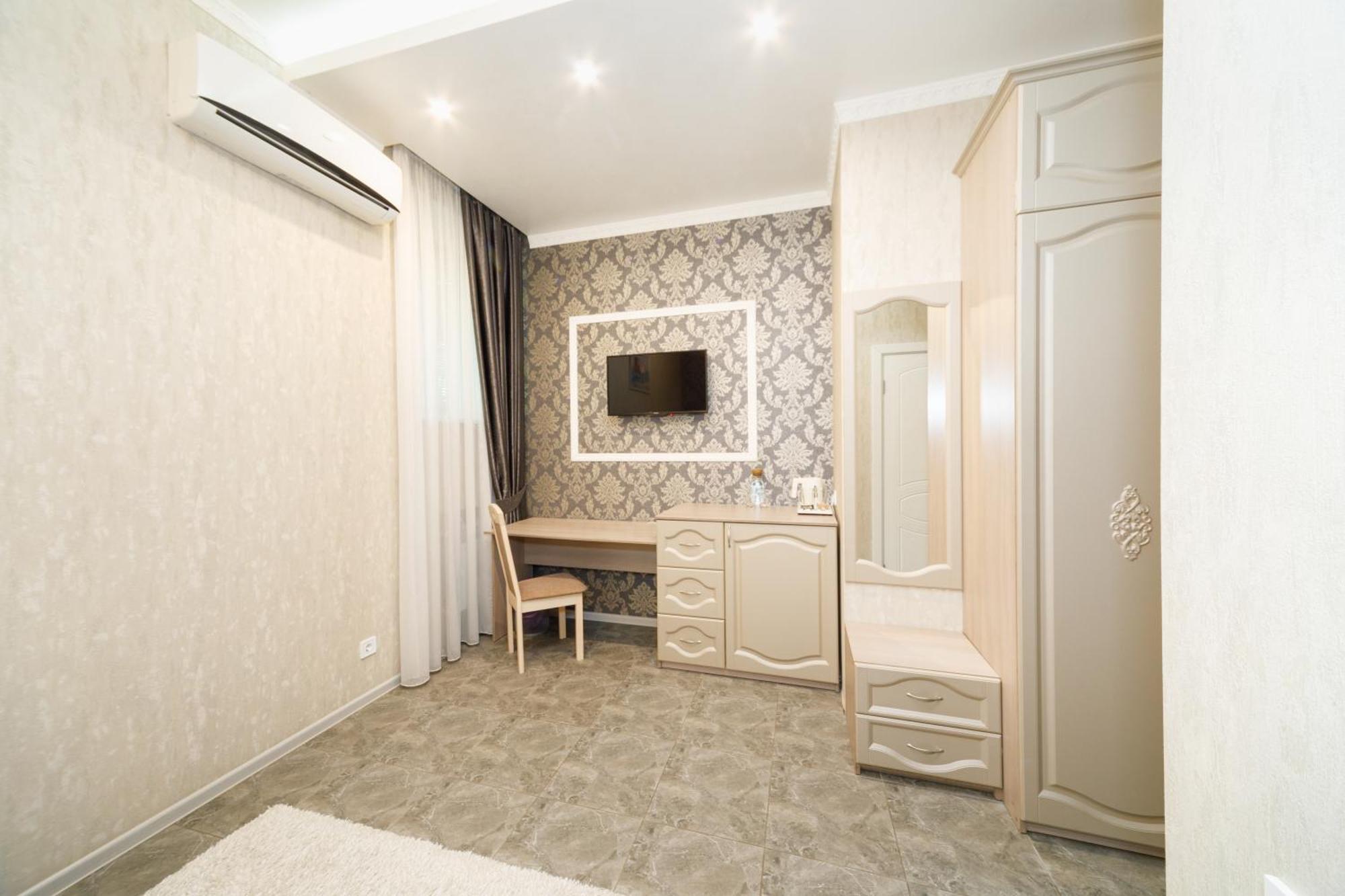 דנייפרופטרובסק L.O.Y Family Hotel מראה חיצוני תמונה