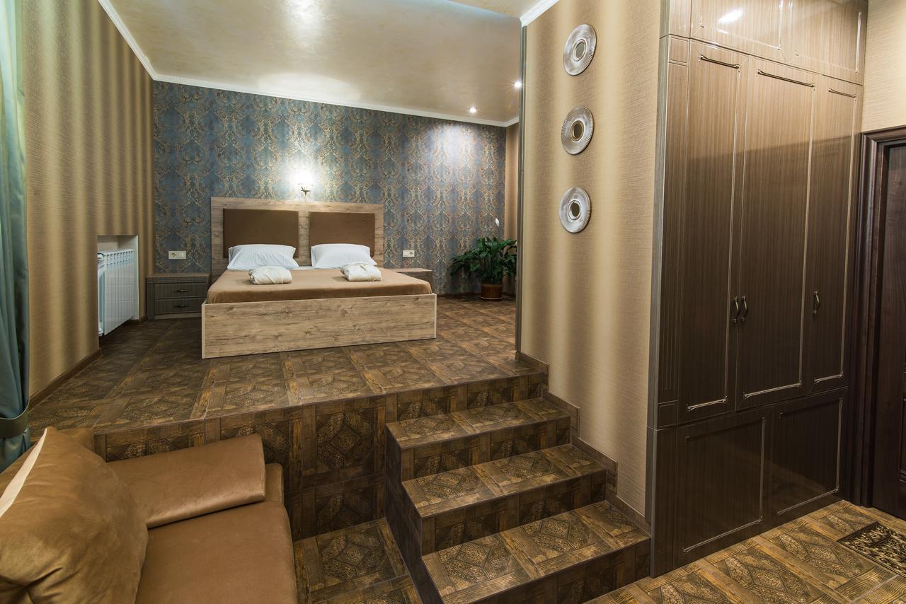 דנייפרופטרובסק L.O.Y Family Hotel מראה חיצוני תמונה